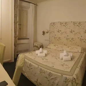 Bed & Breakfast Relais Dei Fiori Dimora D'epoca